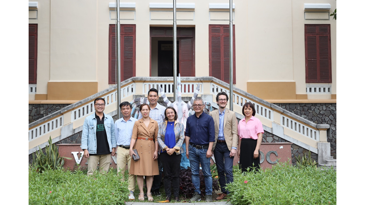 Đoàn đại sứ quán Pháp thăm và làm việc Tại Vện Hải dương học