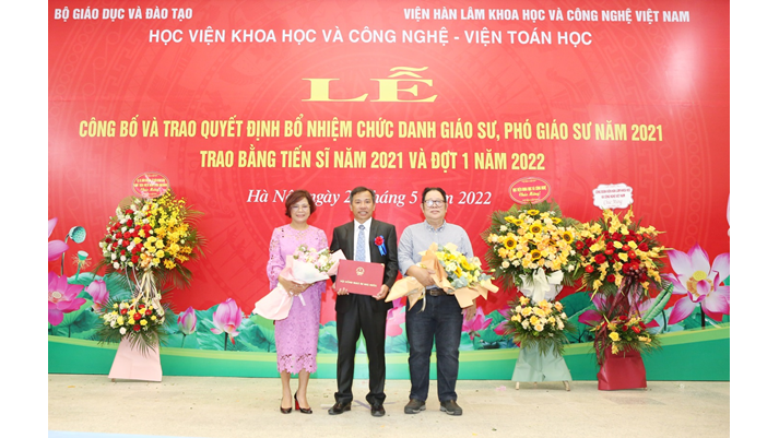 Chúc mừng Tiến sĩ Nguyễn Văn Long đón nhận chức danh phó Giáo sư